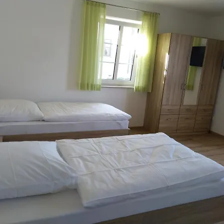 Gastehaus Huber Berg Rudelzhausen