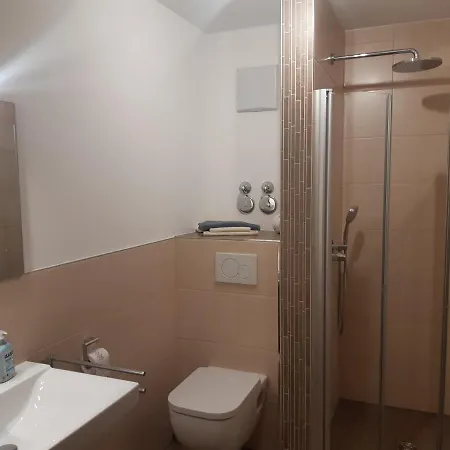 Gastehaus Huber Berg Aparthotel